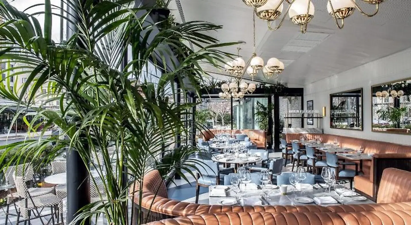 The Dupont Circle Hotel Terrasse
