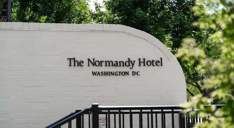 The Normandy Hotel Embassy Row – Hotelfoto