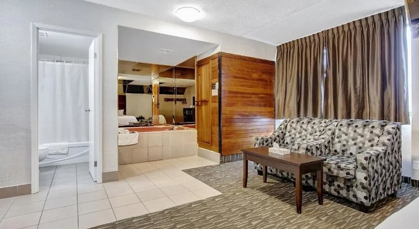 Deluxe Inn ROOM_EXAMPLE