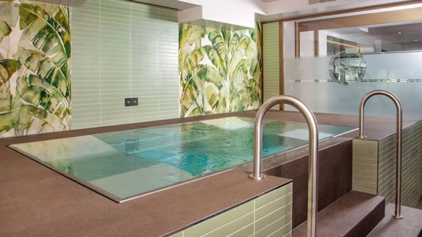 Bristol HEALTH_BEAUTY