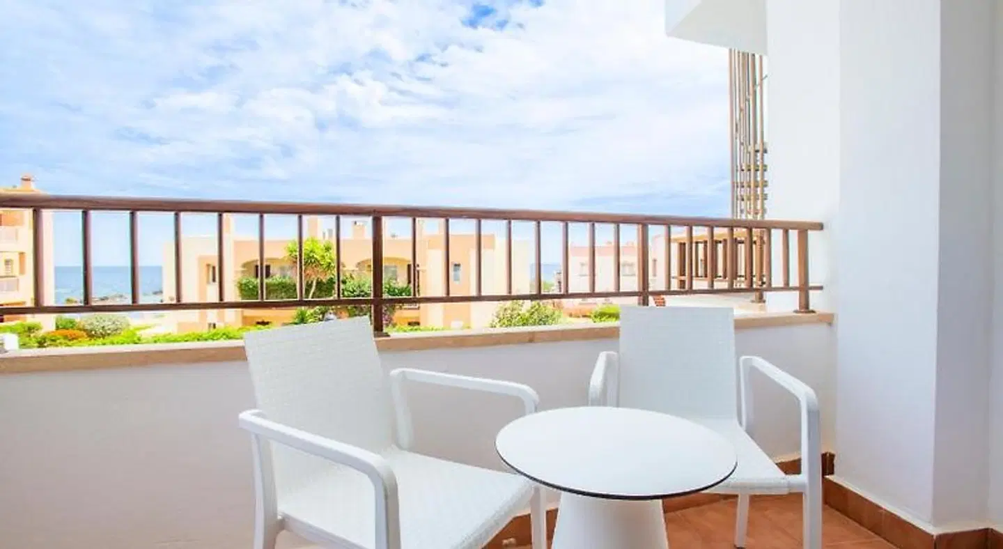 Leonardo Royal Ibiza Santa Eulalia Terrasse