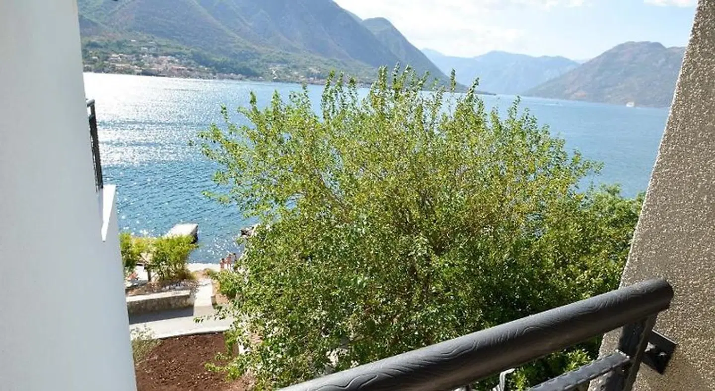 Grotta Di Nicola LANDSCAPE