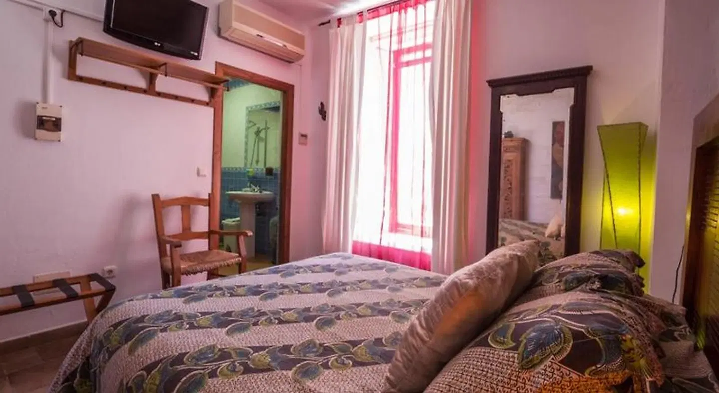 Hostal El Asturiano ROOM_EXAMPLE