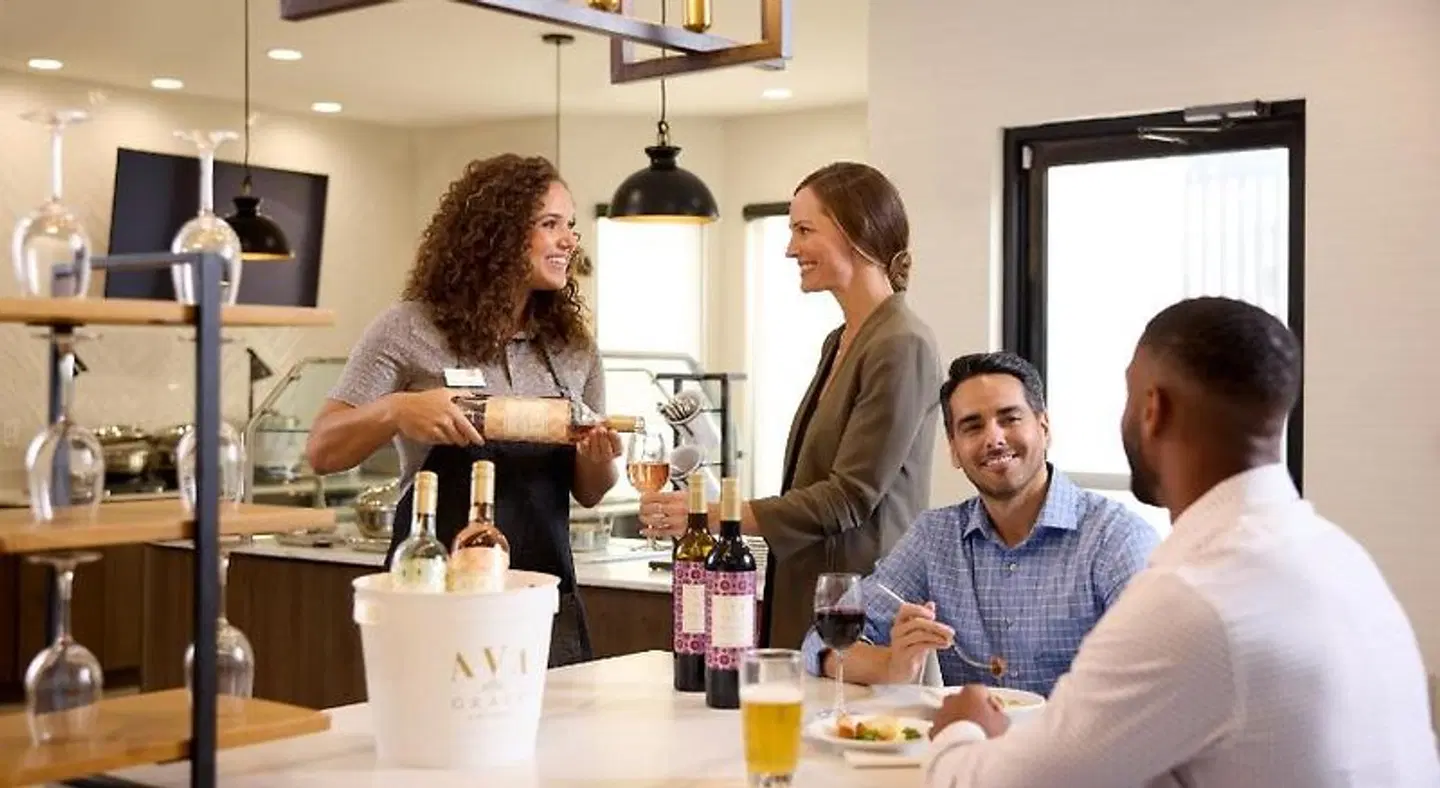 Staybridge Suites Denver International Airport by IHG Restaurant