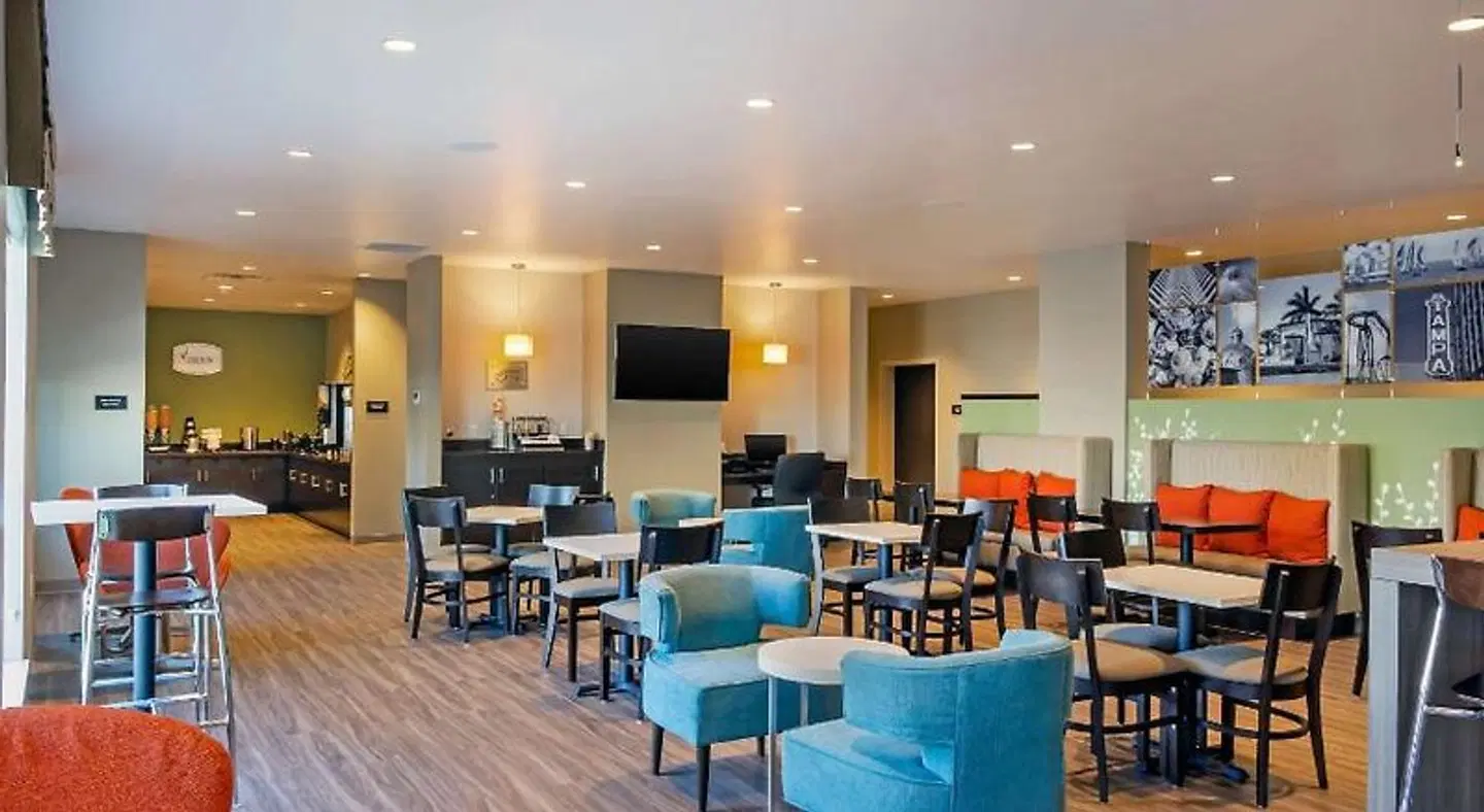 Sleep Inn & Suites Tampa South Restaurant
