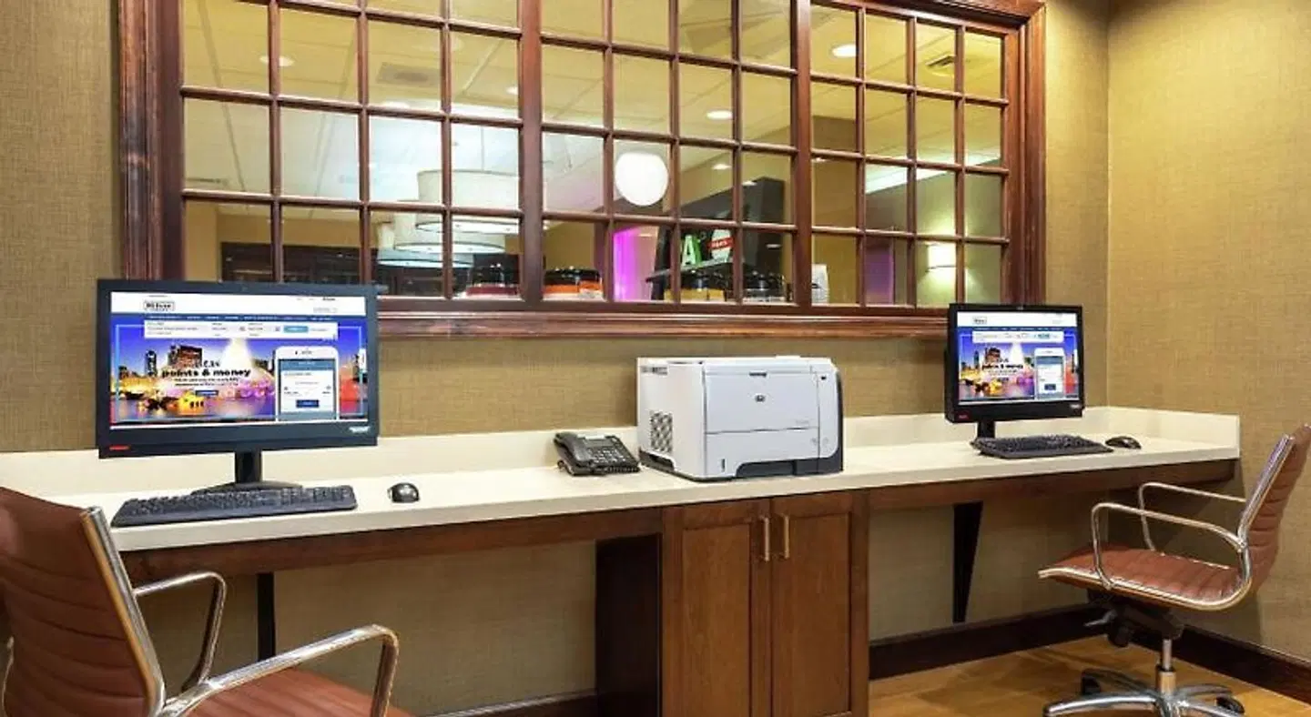 Hampton Inn Bedford Badezimmer