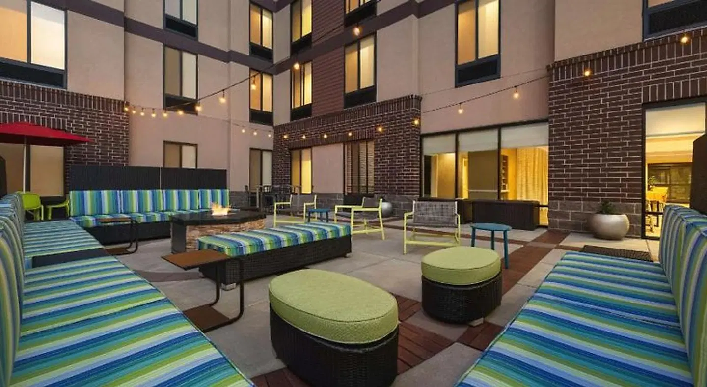 Home2 Suites by Hilton Denver West - Federal Center, CO LOUNGE_LOBBY