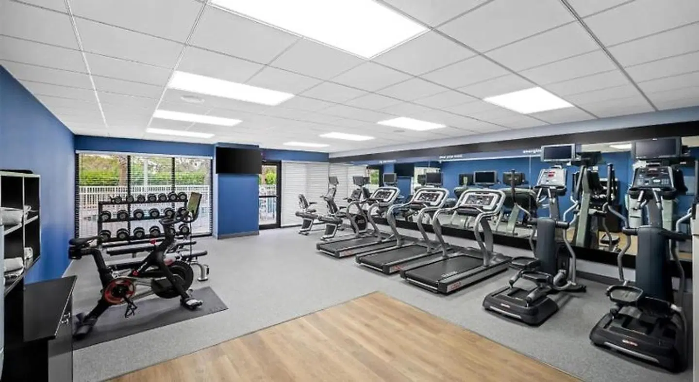 Hampton Inn & Suites Ft. Lauderdale/West-Sawgrass/Tamarac, FL SPORTS_AND_LEISURE