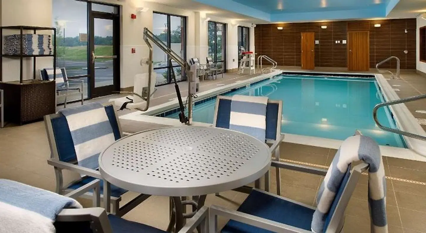 Hampton Inn & Suites Washington DC North/Gaithersburg Hallenbad