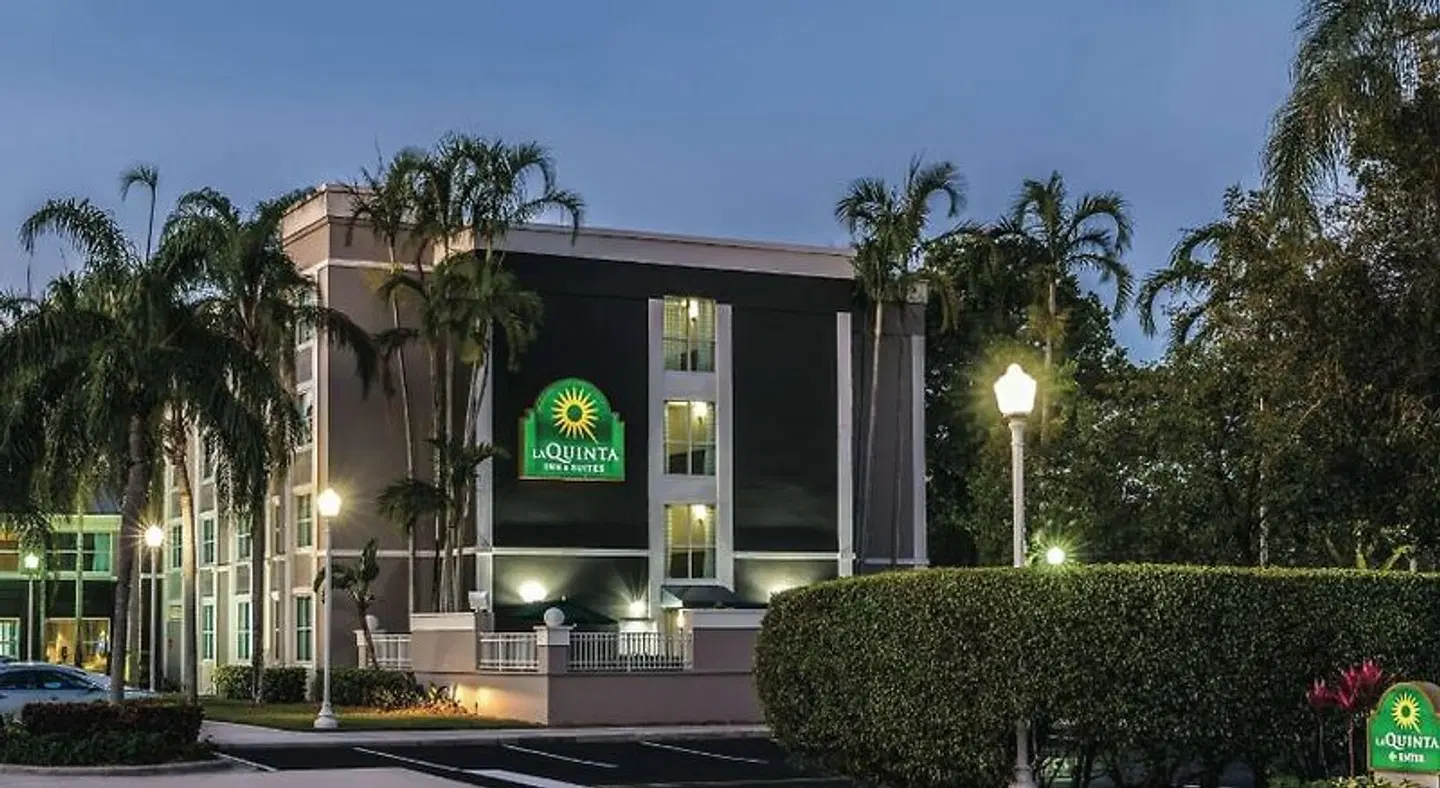 La Quinta Inn & Suites by Wyndham Plantation at SW 6th St Terrasse