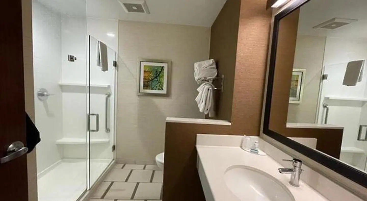 Fairfield by Marriott Inn & Suites Scottsbluff Badezimmer