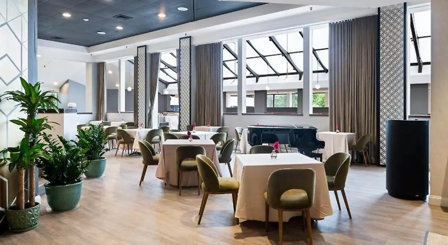DoubleTree by Hilton Fairfield Hotel & Suites LOUNGE_LOBBY