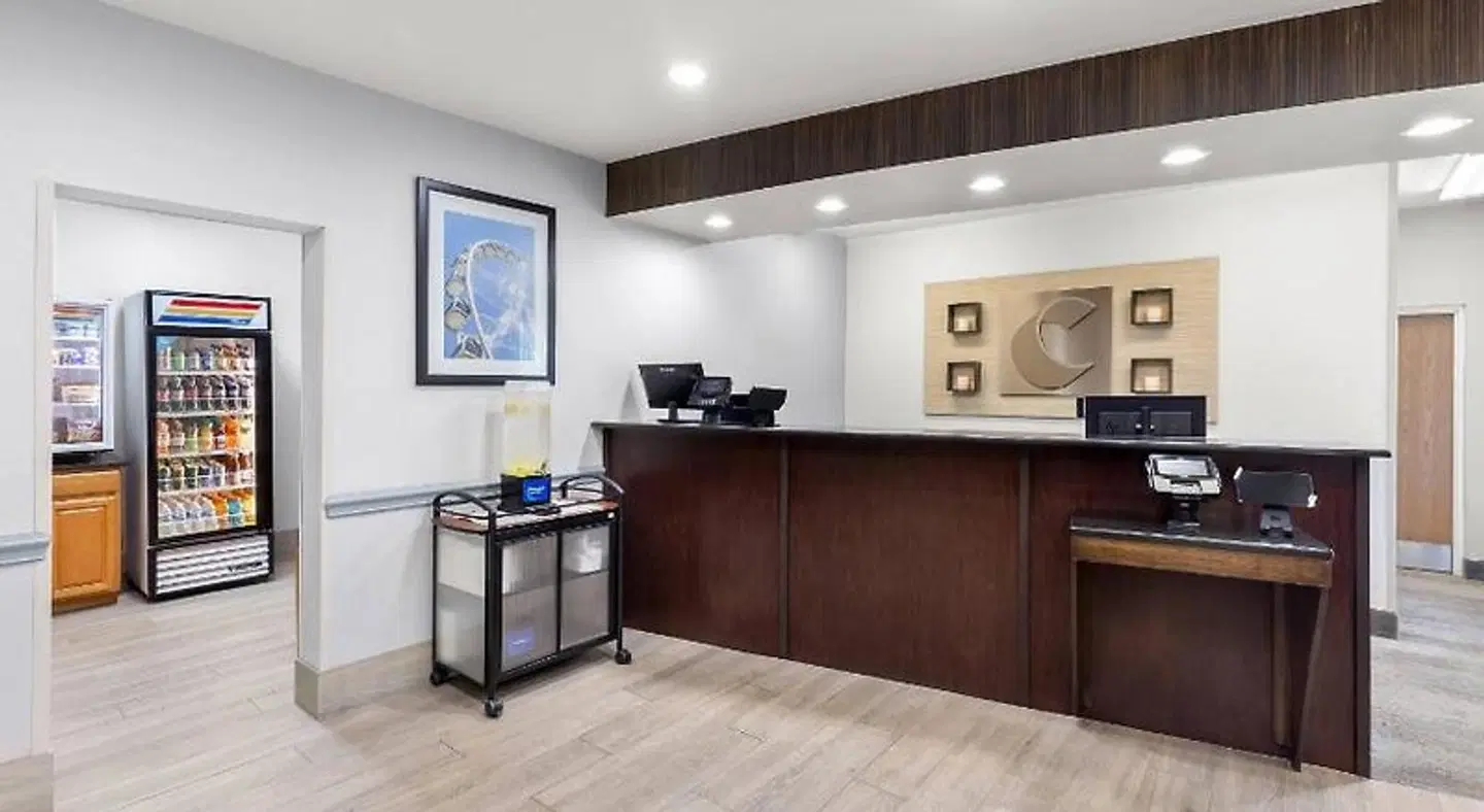 Comfort Suites Near Universal Orlando Resort LOUNGE_LOBBY