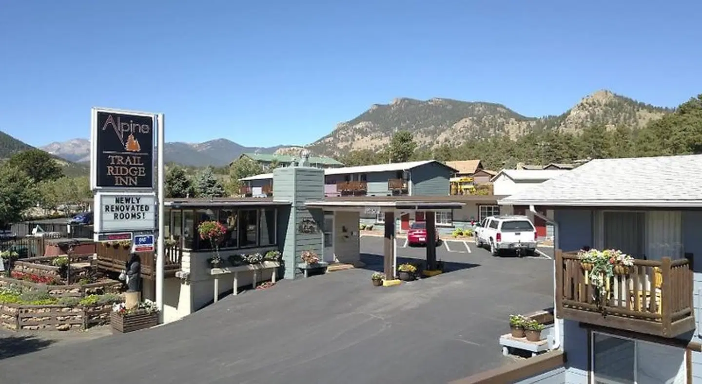 Alpine Trail Ridge Inn Terrasse