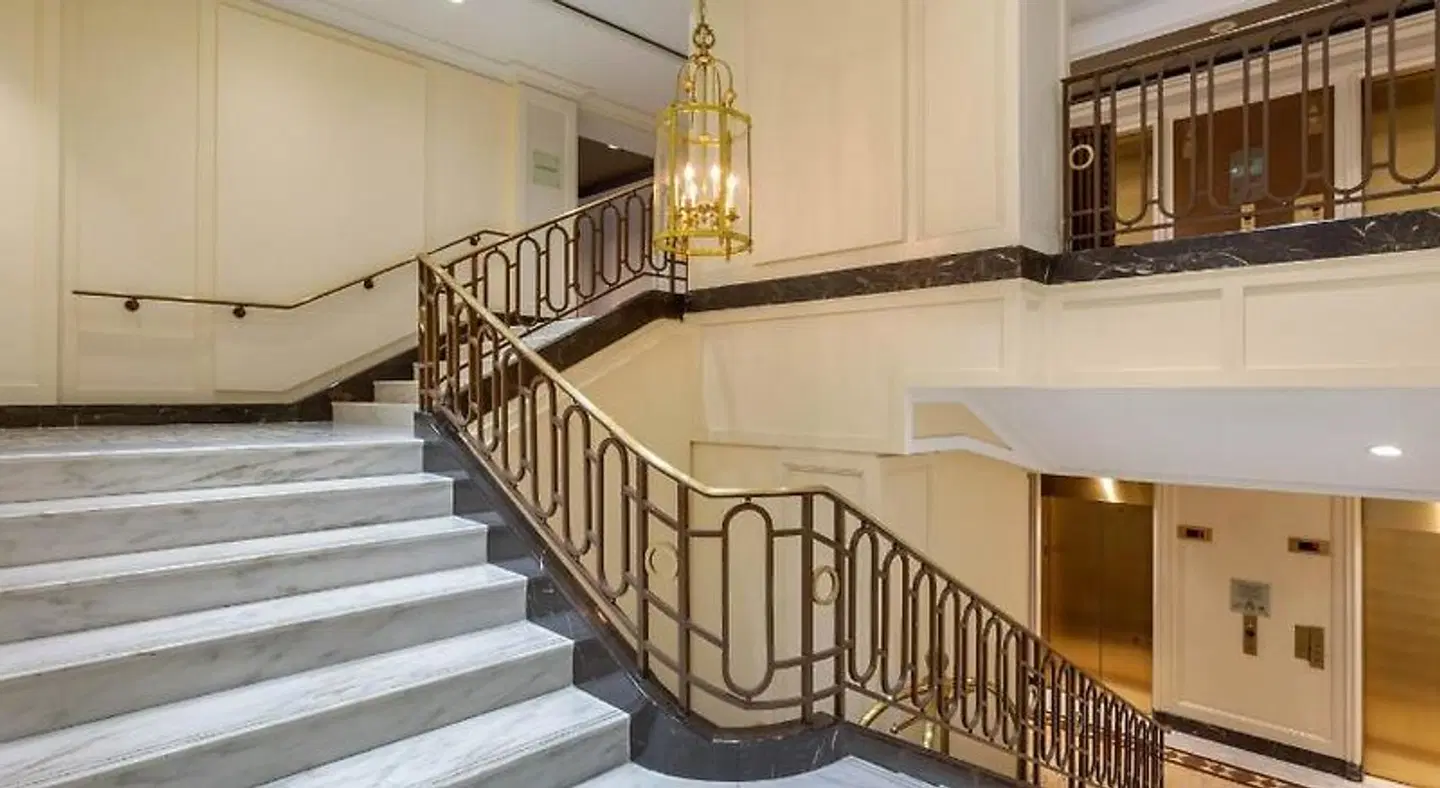 Omni Berkshire Place LOUNGE_LOBBY