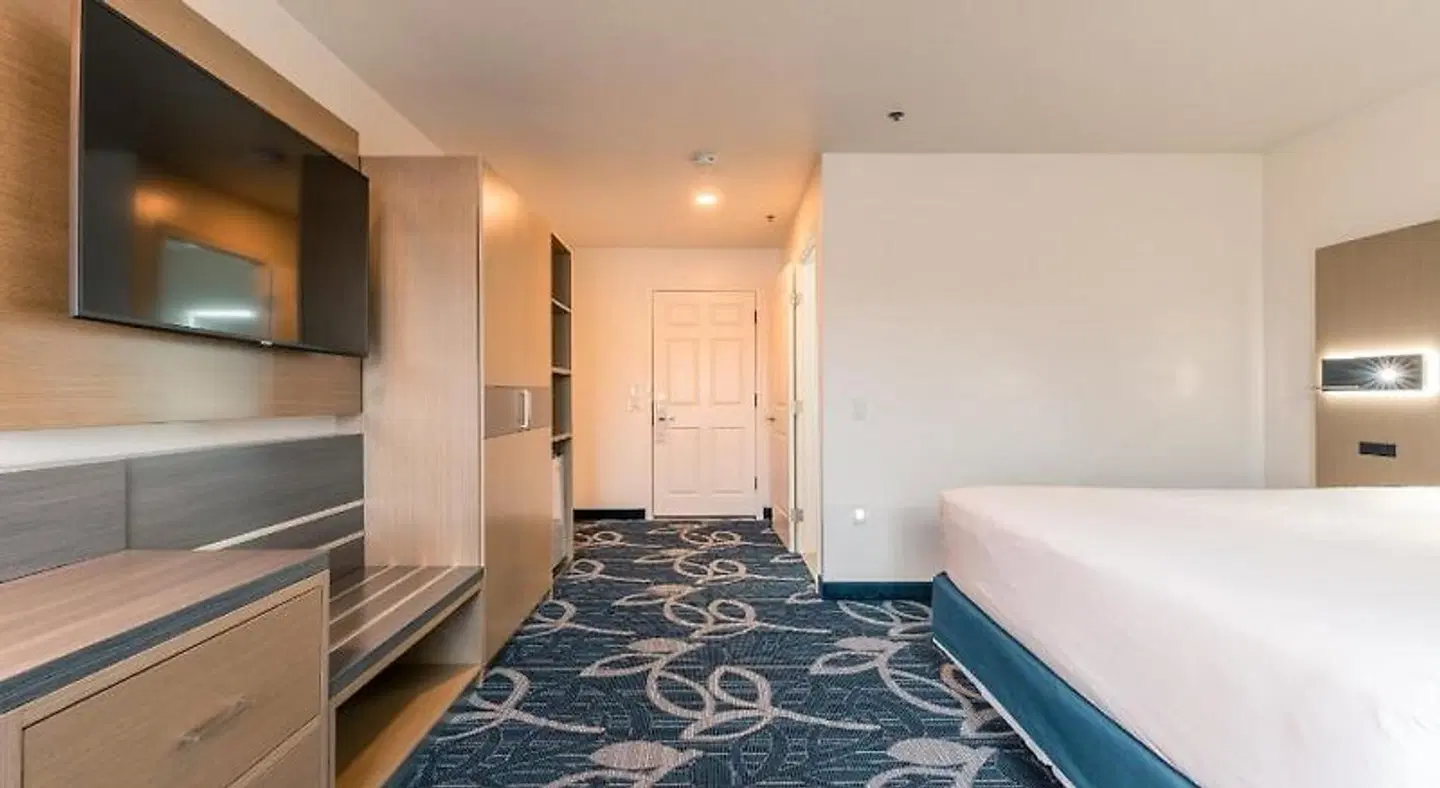 Hotel Aluxor SFO ROOM_EXAMPLE