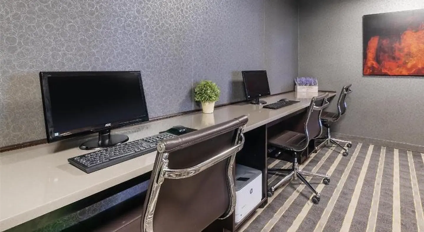 Best Western Premier NYC Gateway Hotel ROOM_EXAMPLE