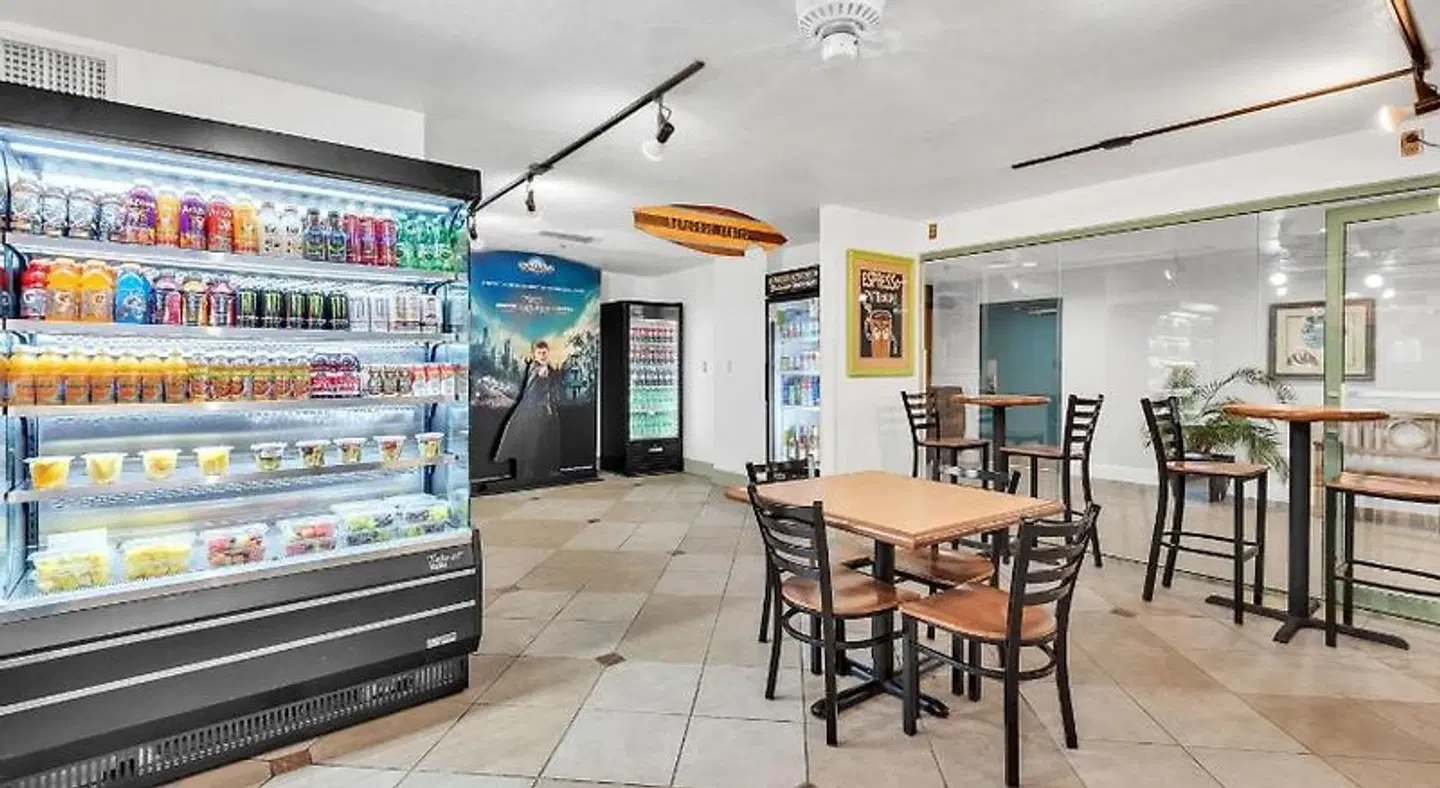Best Western Orlando Gateway Bar