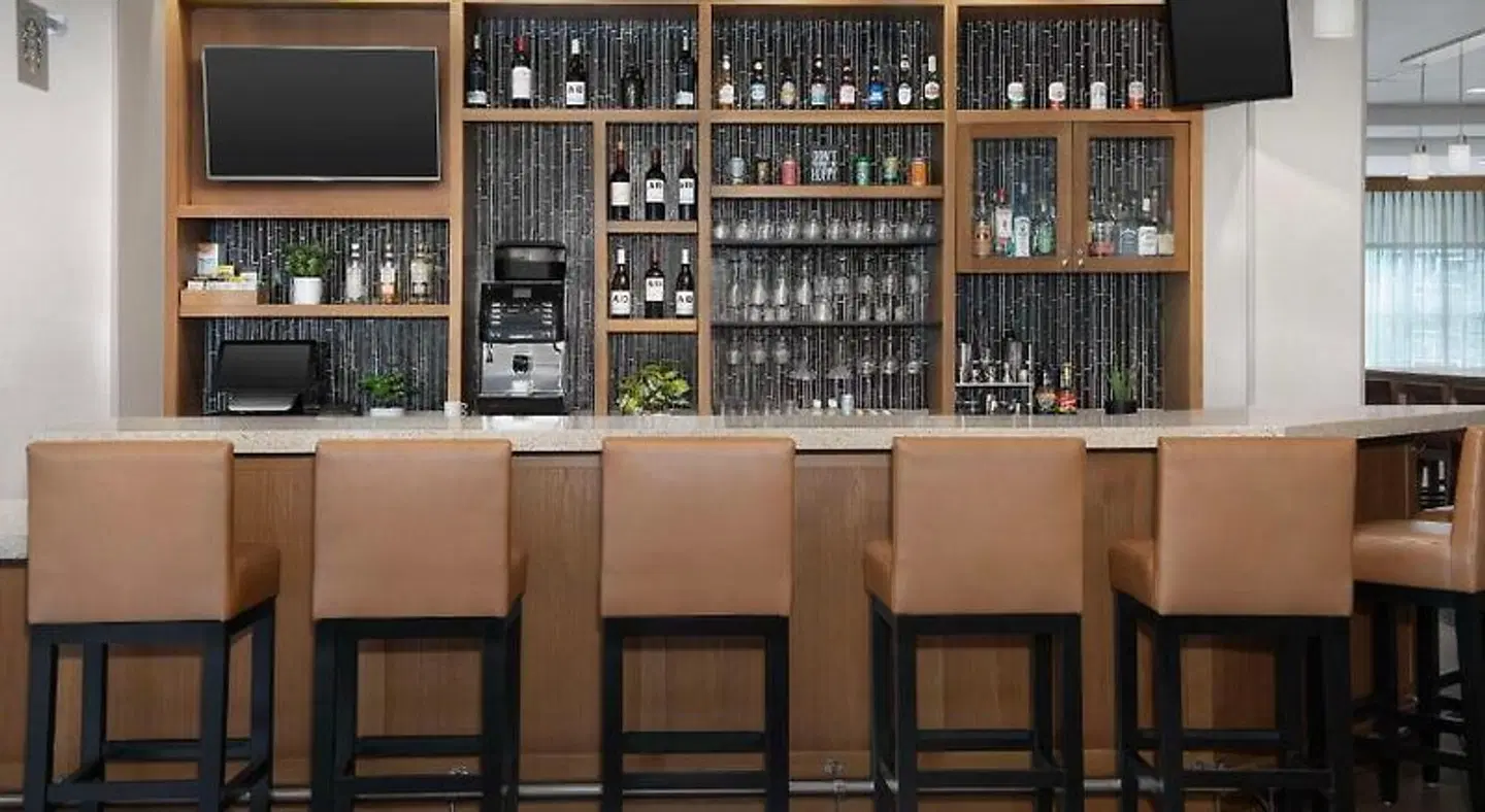Hyatt Place Boulder/Pearl Street Bar
