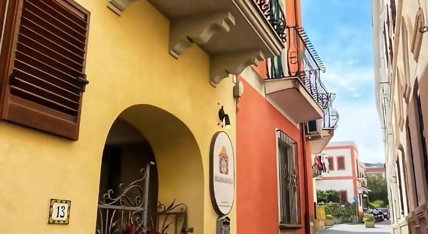 Mamamia Guesthouse EXTERIOR