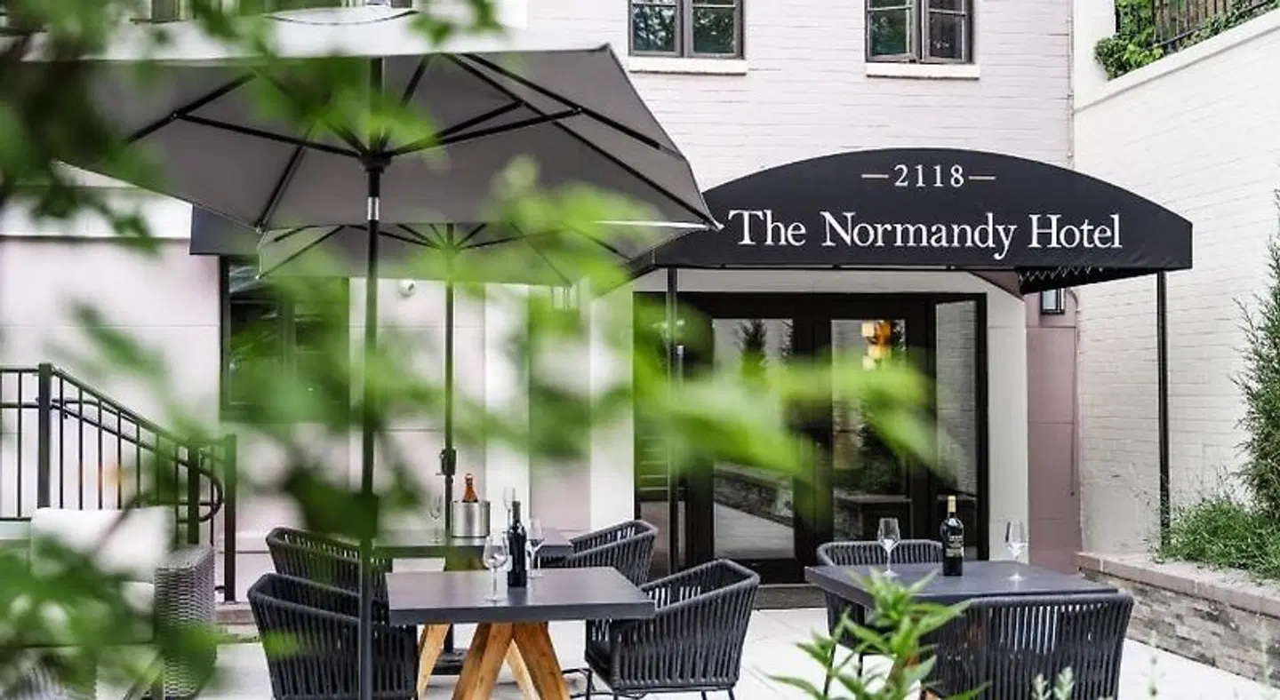 The Normandy Hotel Embassy Row Terrasse