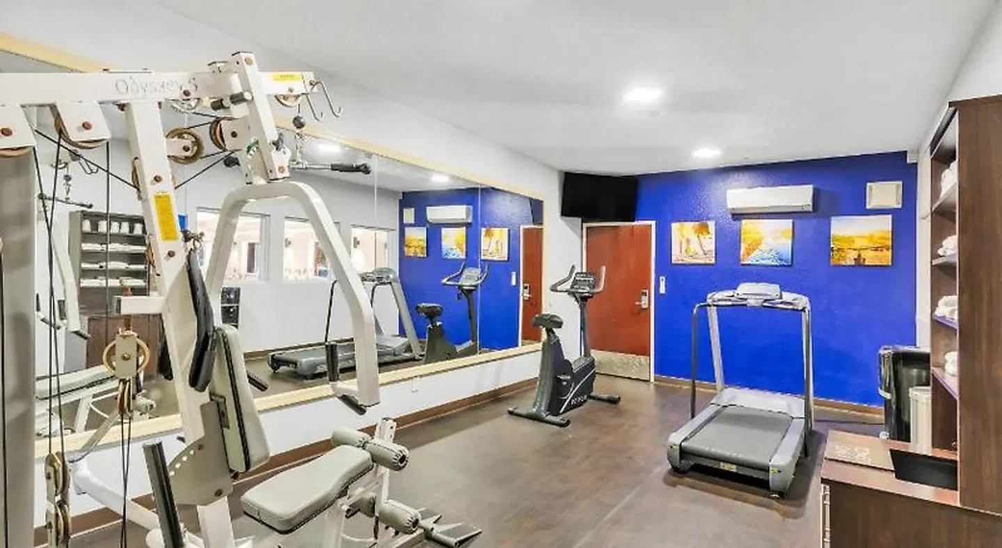 Comfort Suites Lakewood - Denver SPORTS_AND_LEISURE