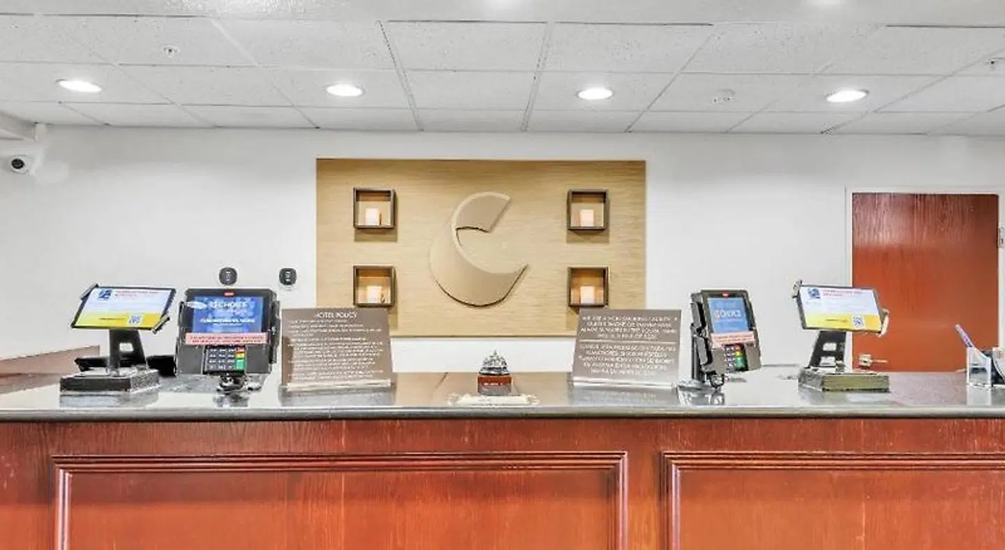 Comfort Suites Lakewood - Denver LOUNGE_LOBBY