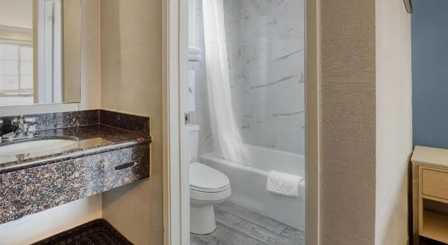 SureStay Hotel by Best Western San Rafael Badezimmer