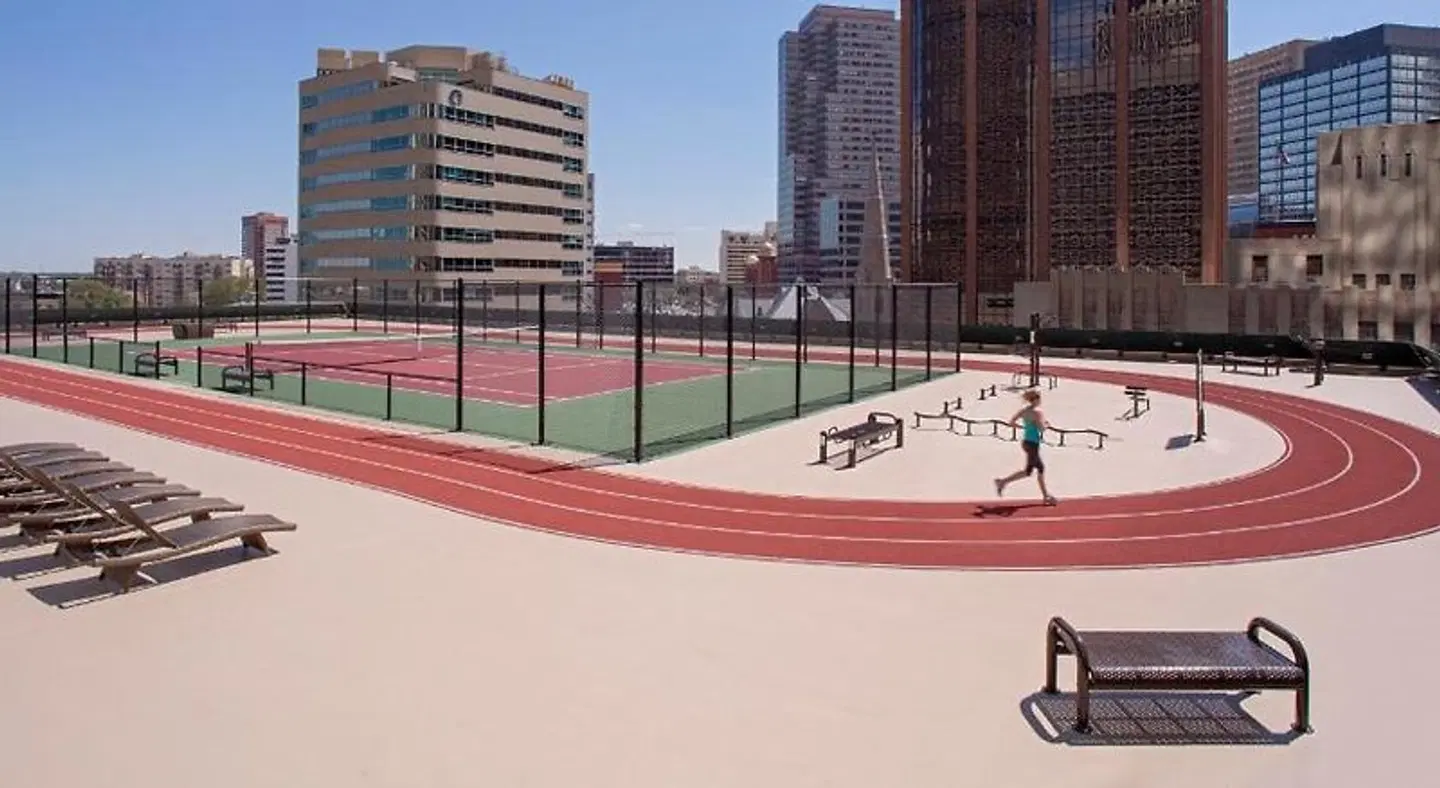 Grand Hyatt Denver SPORTS_AND_LEISURE