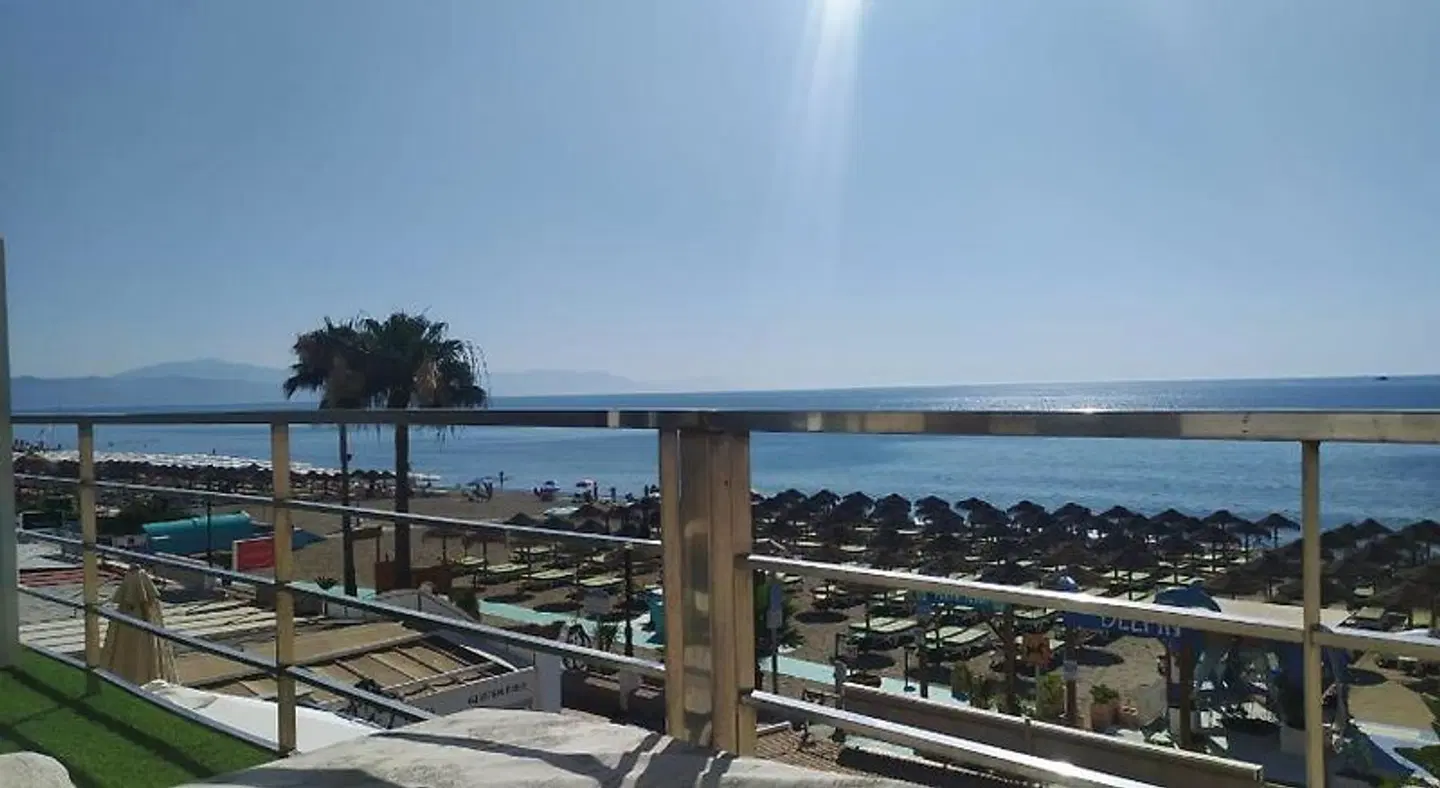 Carihuela Beach Apartments Terrasse