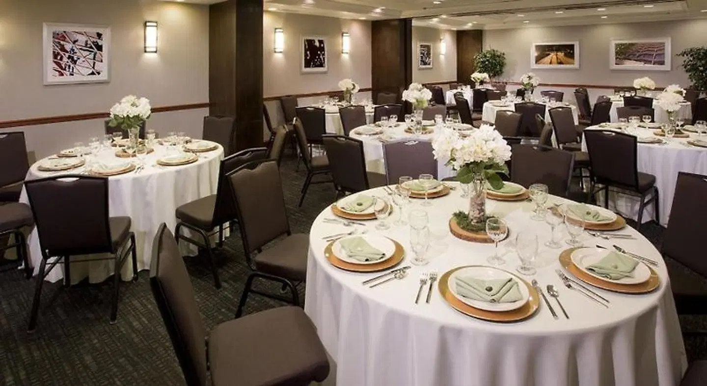 Warwick Seattle Hotel Restaurant