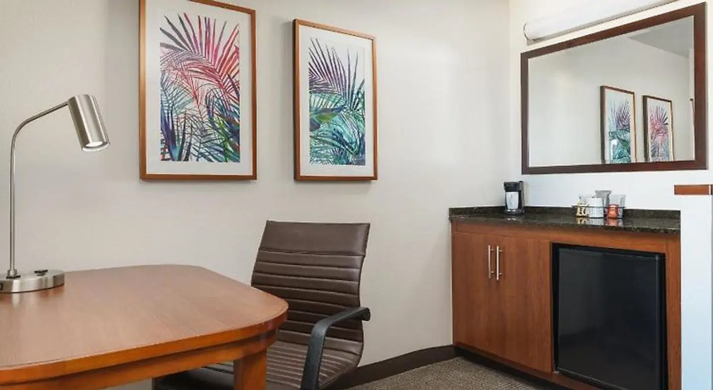 Hyatt Place Fort Lauderdale Airport  & Cruise Port ROOM_EXAMPLE