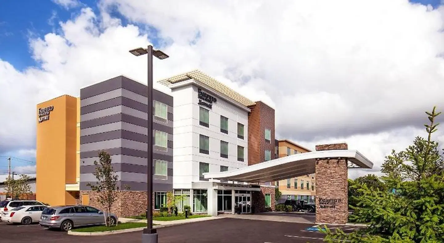 Fairfield by Marriott Inn & Suites Boston Walpole EXTERIOR
