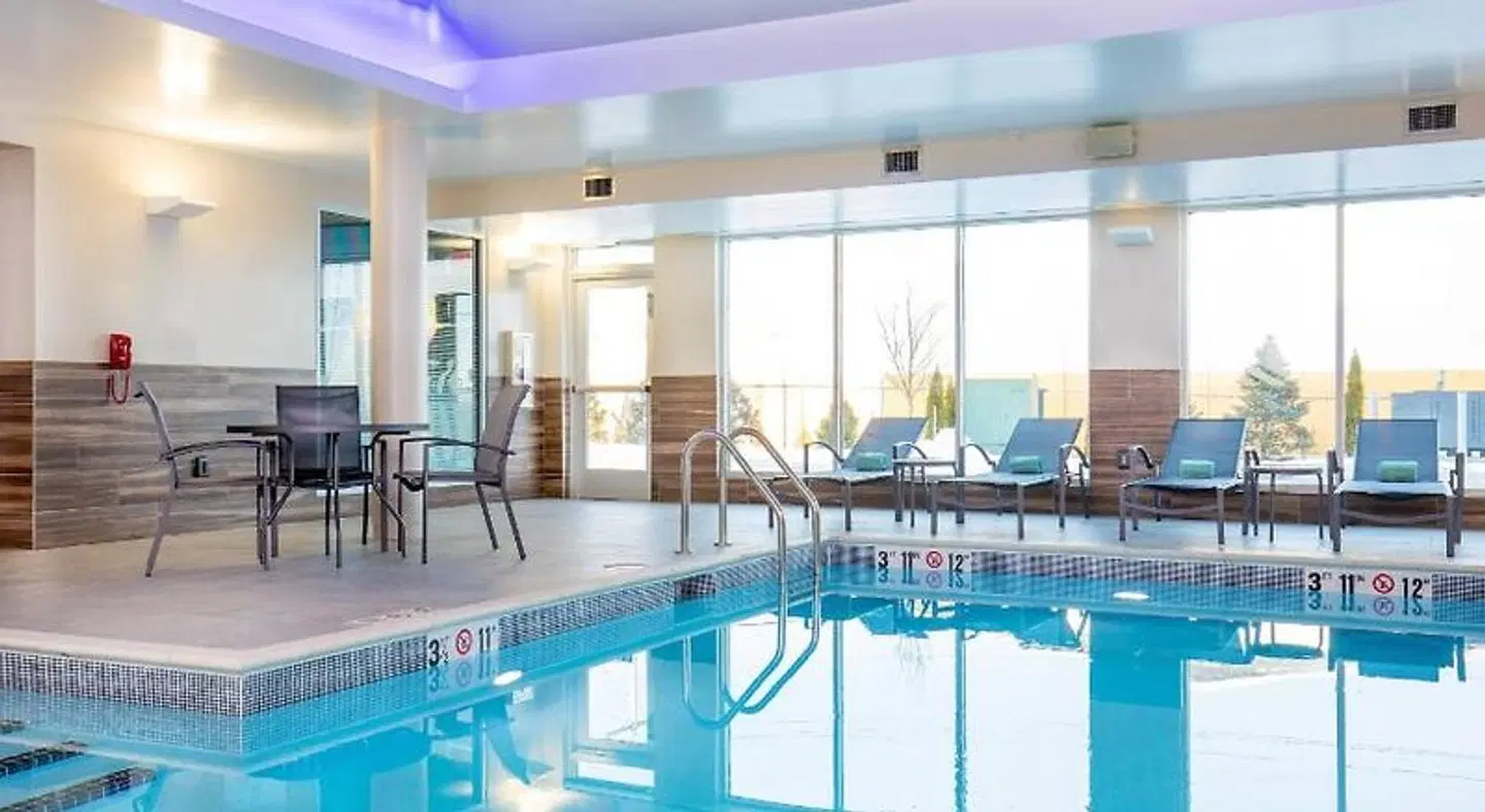 Fairfield by Marriott Inn & Suites Boston Walpole Hallenbad
