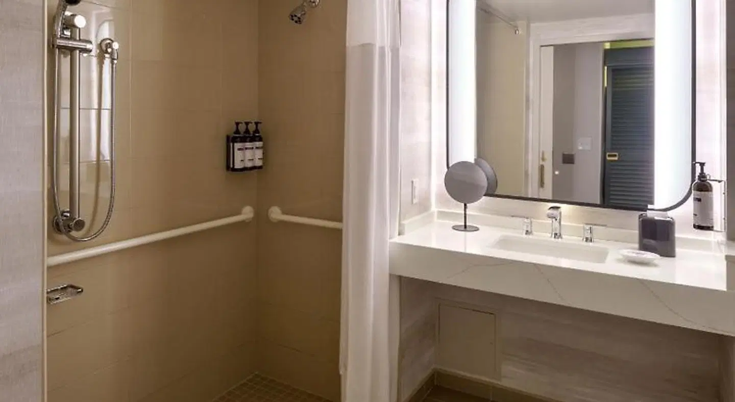 Hyatt Regency Reston Badezimmer