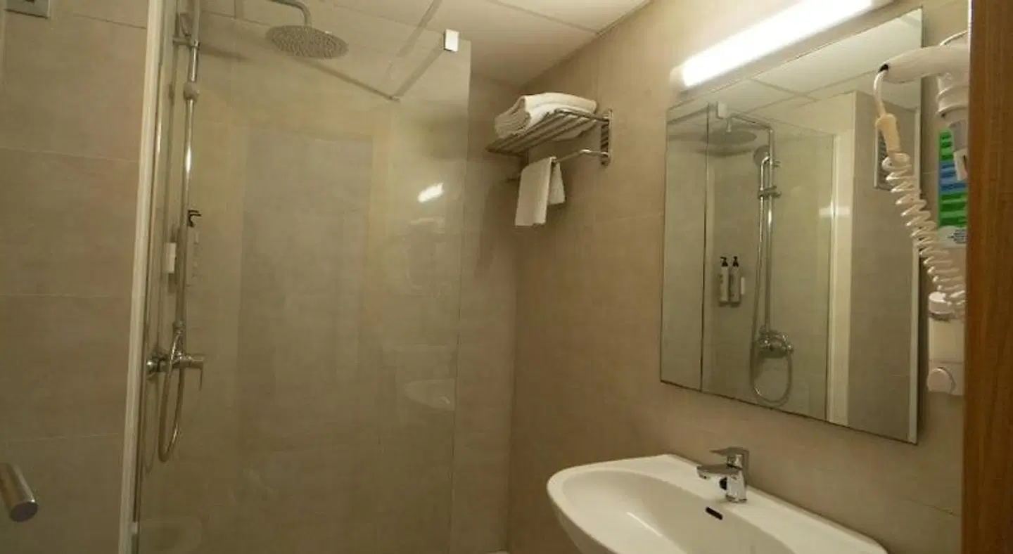 Sunside Ibiza Studios Badezimmer
