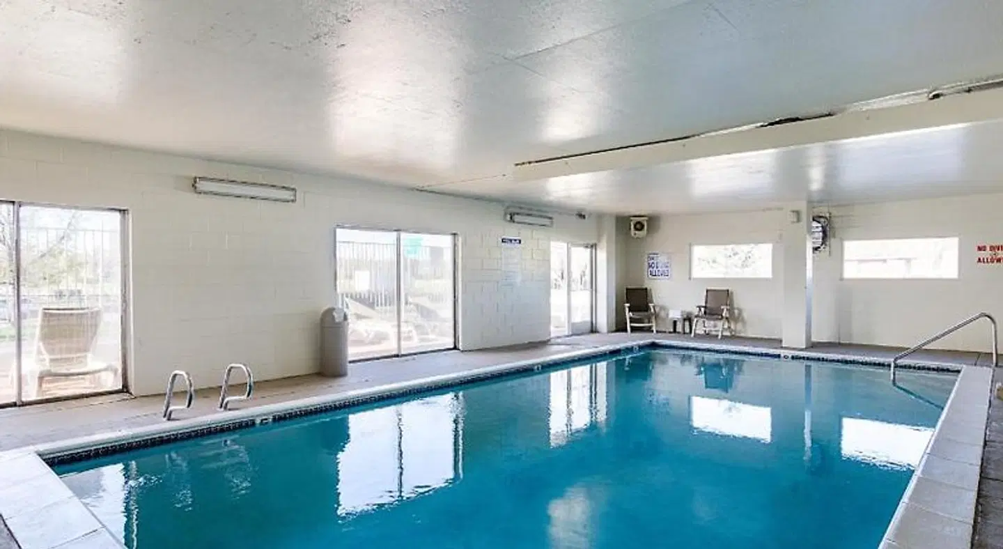 Motel 6 Denver, CO - Federal Boulevard Hallenbad