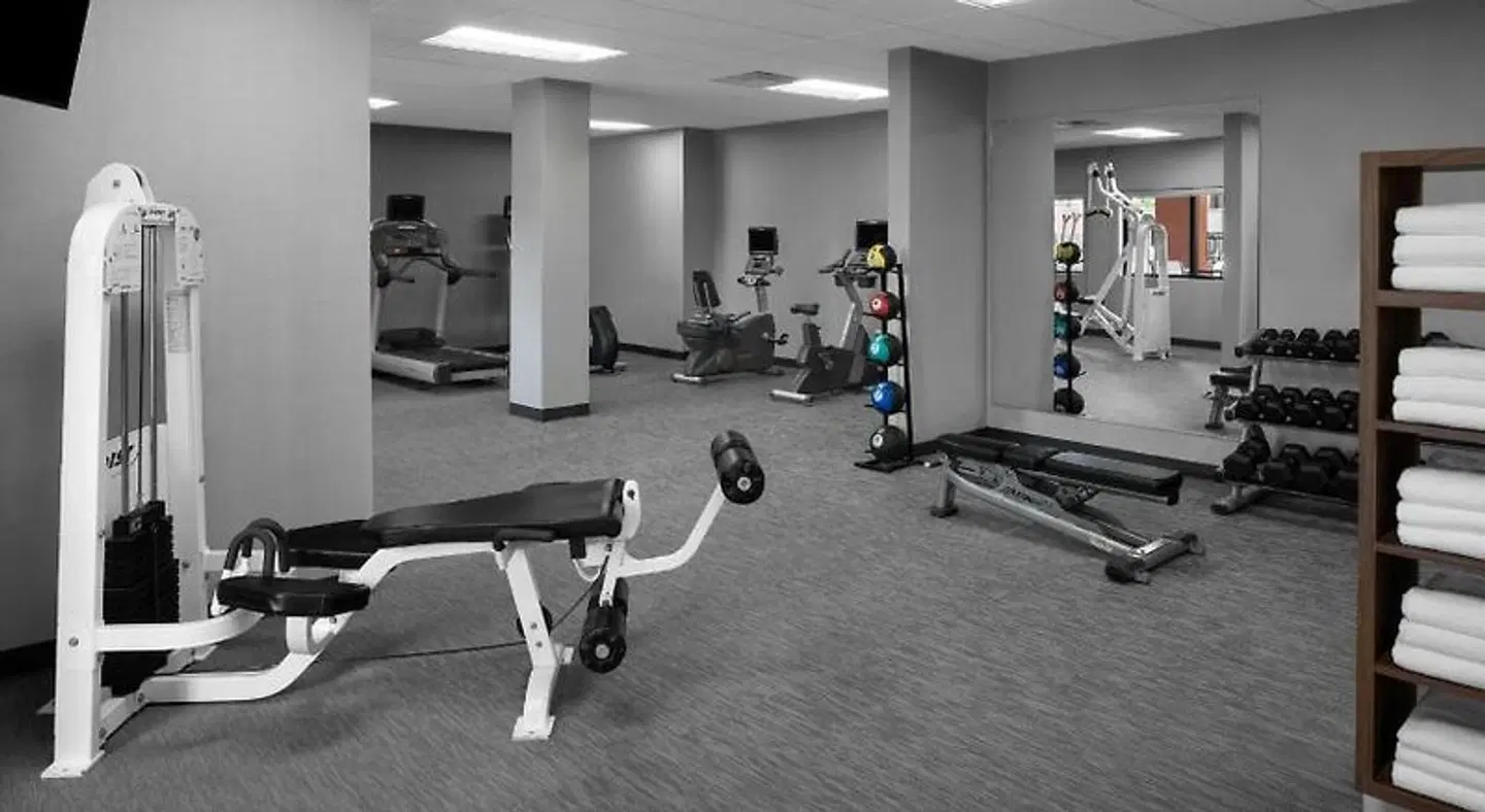Courtyard by Marriott Los Angeles Burbank Airport SPORTS_AND_LEISURE