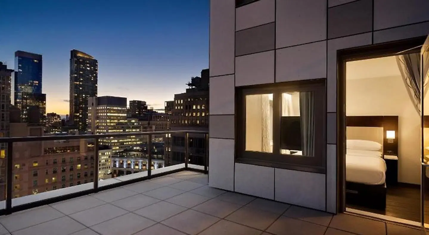 Embassy Suites by Hilton New York - Midtown Manhattan Terrasse