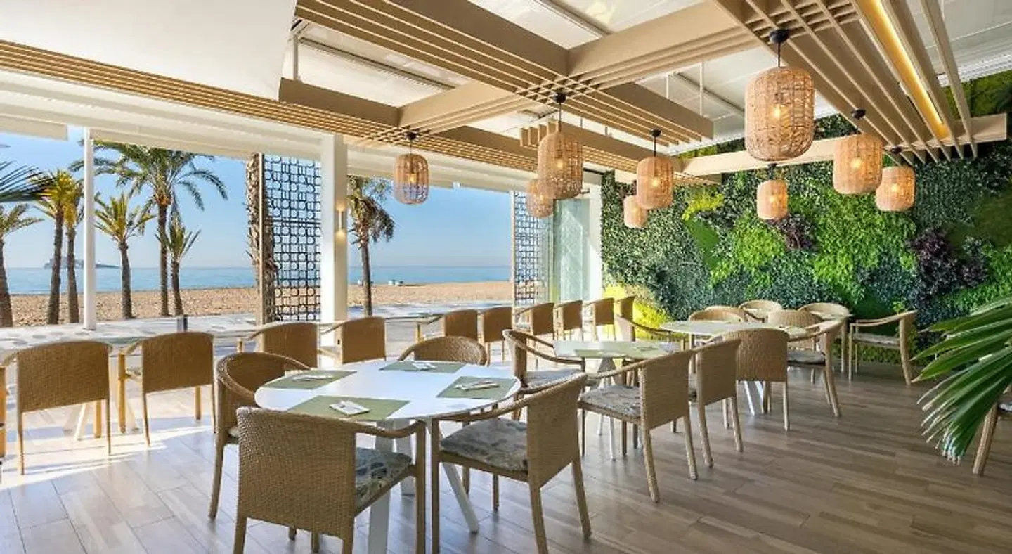 Les Dunes Comodoro Restaurant