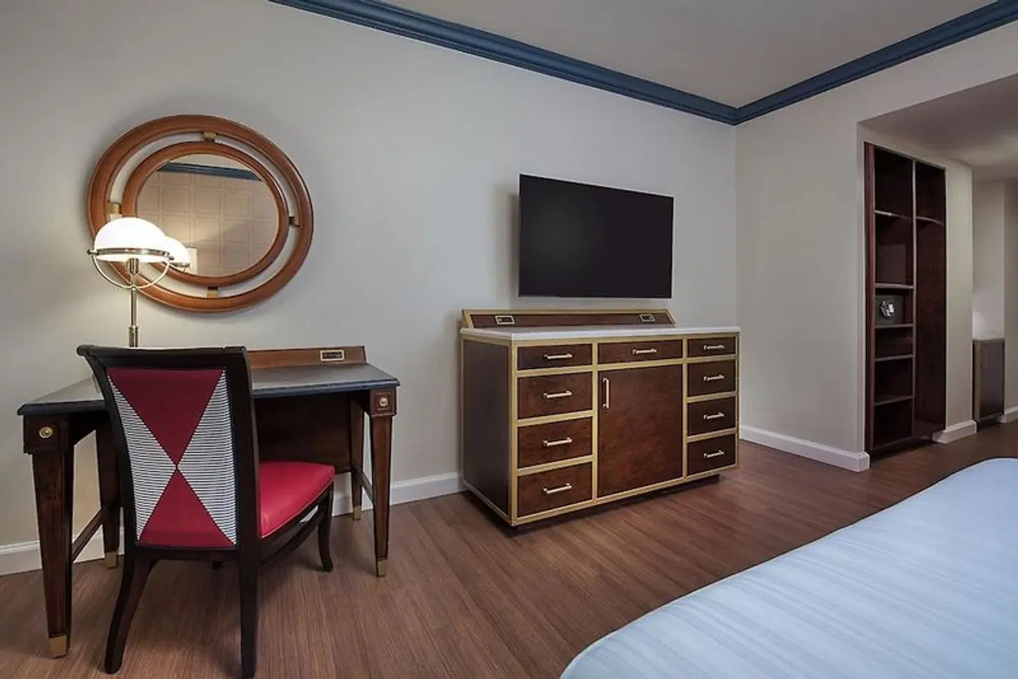Disney's Yacht Club Resort ROOM_EXAMPLE