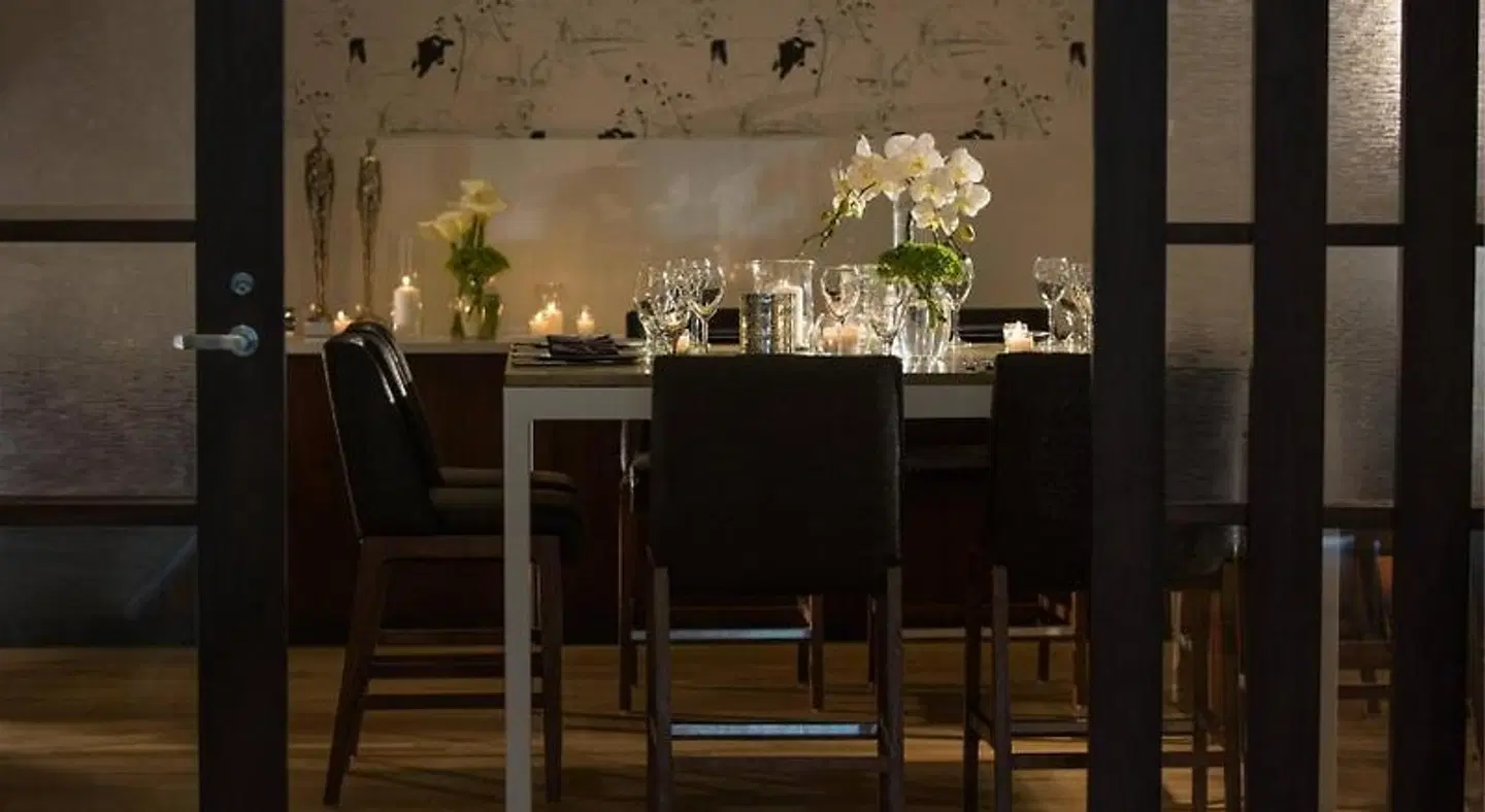 Renaissance Meadowlands Hotel Bar