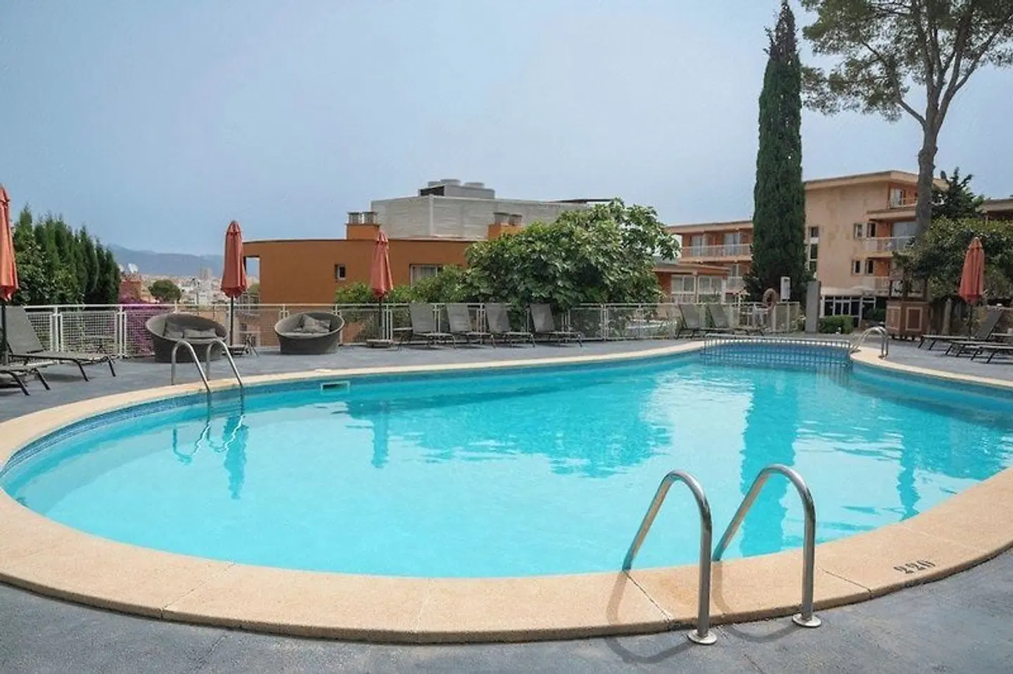 Hesperia Ciudad de Mallorca OUTDOOR_POOL