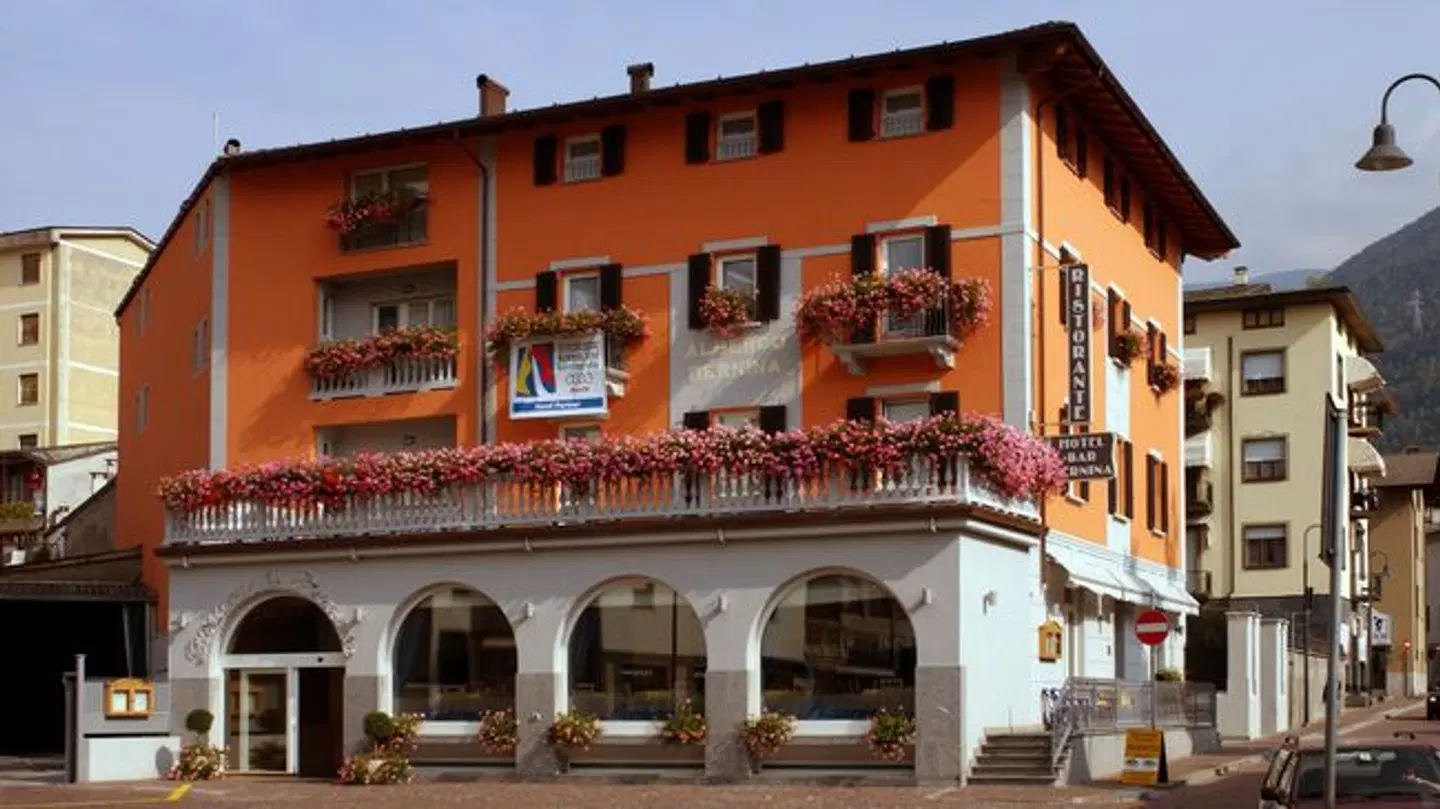Bernina EXTERIOR