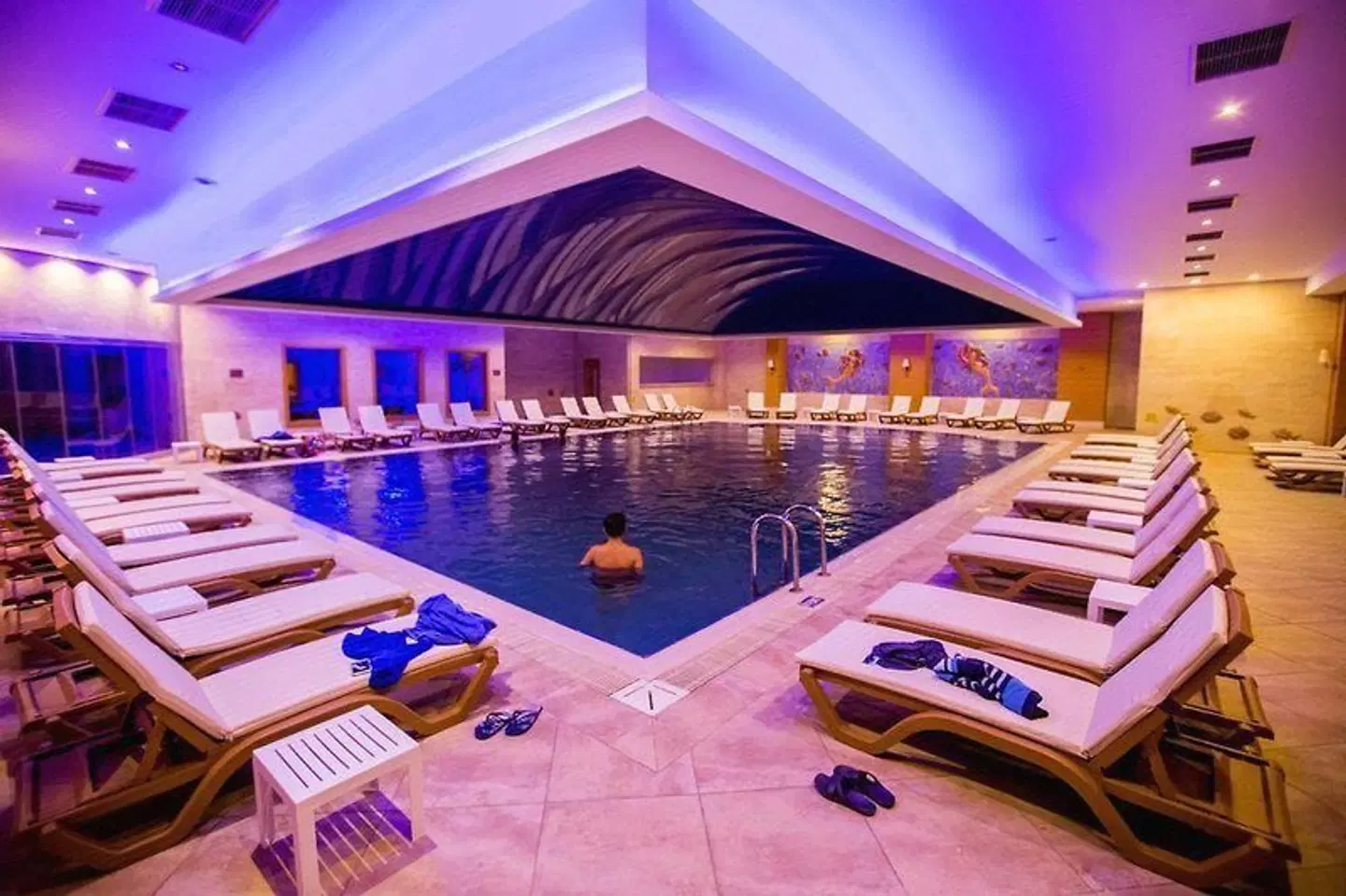 Transatlantik Hotel And Spa Hallenbad