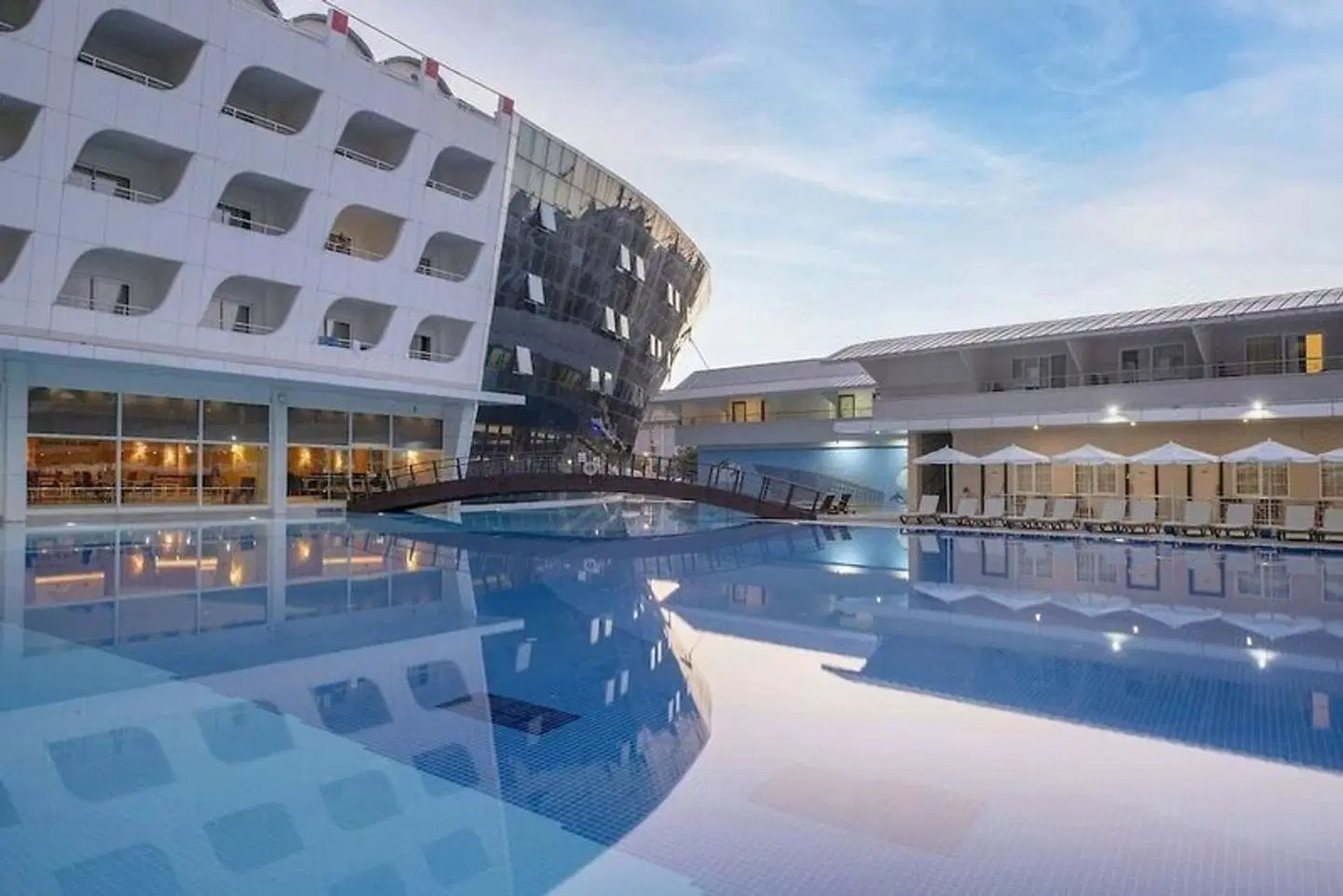 Transatlantik Hotel And Spa OUTDOOR_POOL