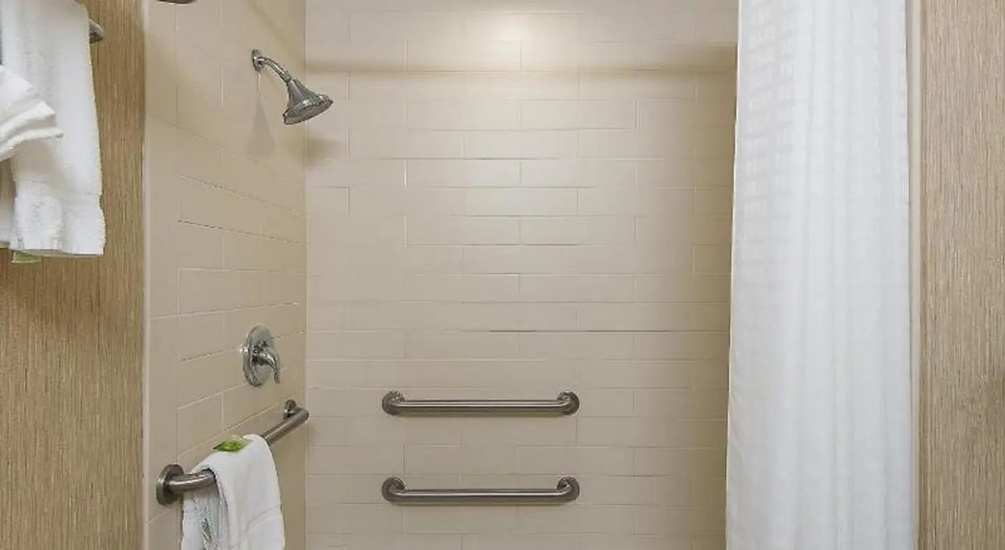 Holiday Inn Express Princeton Southeast by IHG Badezimmer