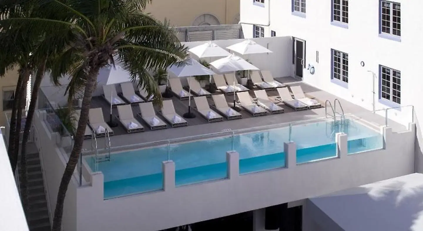 Breakwater South Beach OUTDOOR_POOL
