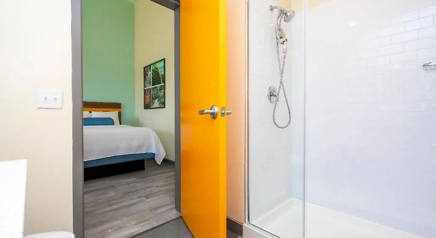 SPOT X Hotel - Orlando by Red Collection Orlando Badezimmer