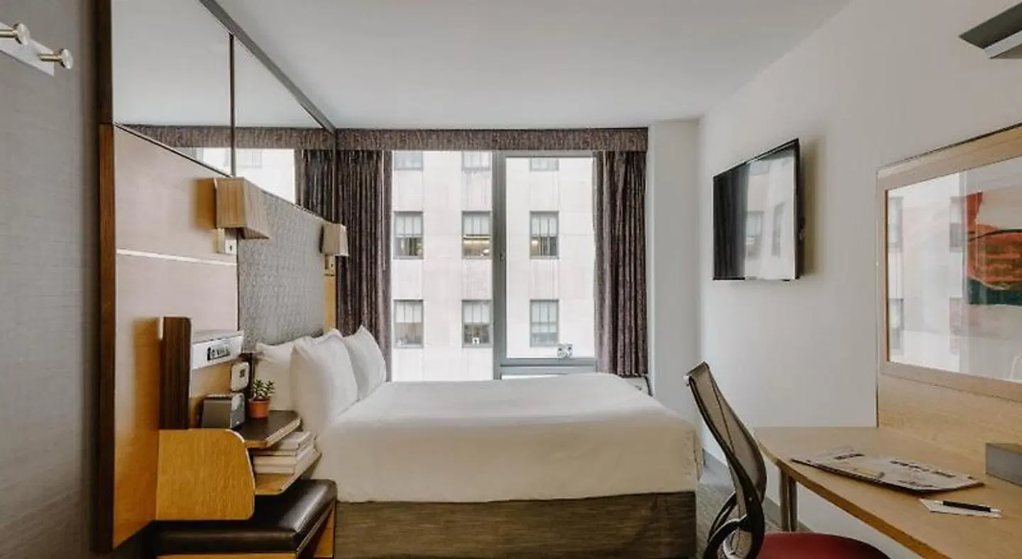 The Jewel Facing Rockefeller Center ROOM_EXAMPLE